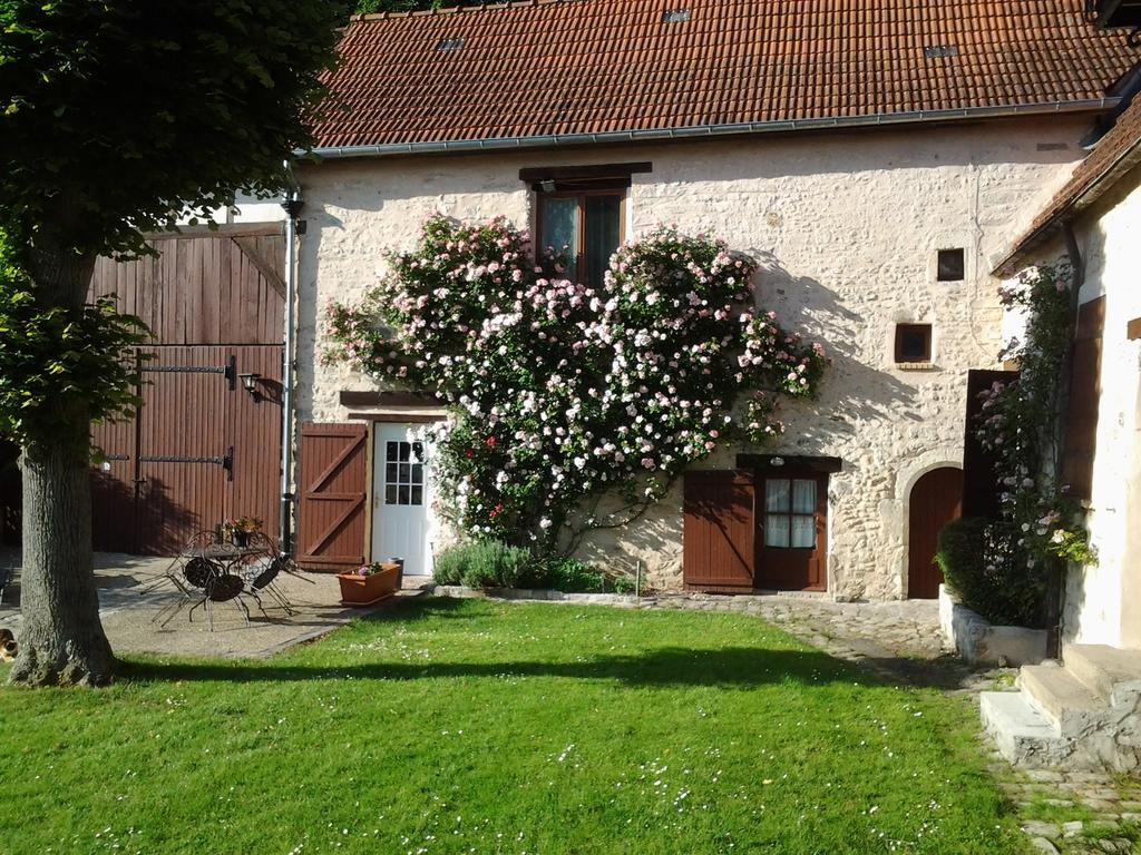 La Ferme Du Vintue Etrechy (Essonne) Exterior foto